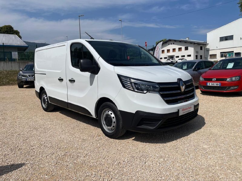 RENAULT Trafic L1 H1 - 3.0T 2.0 dCi 130ch