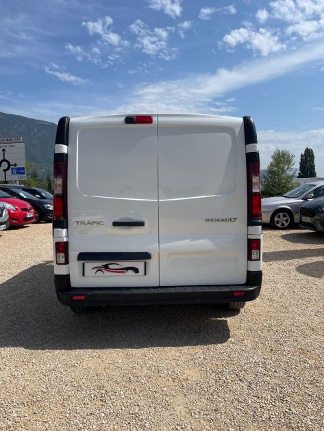 RENAULT Trafic L1 H1 - 3.0T 2.0 dCi 130ch