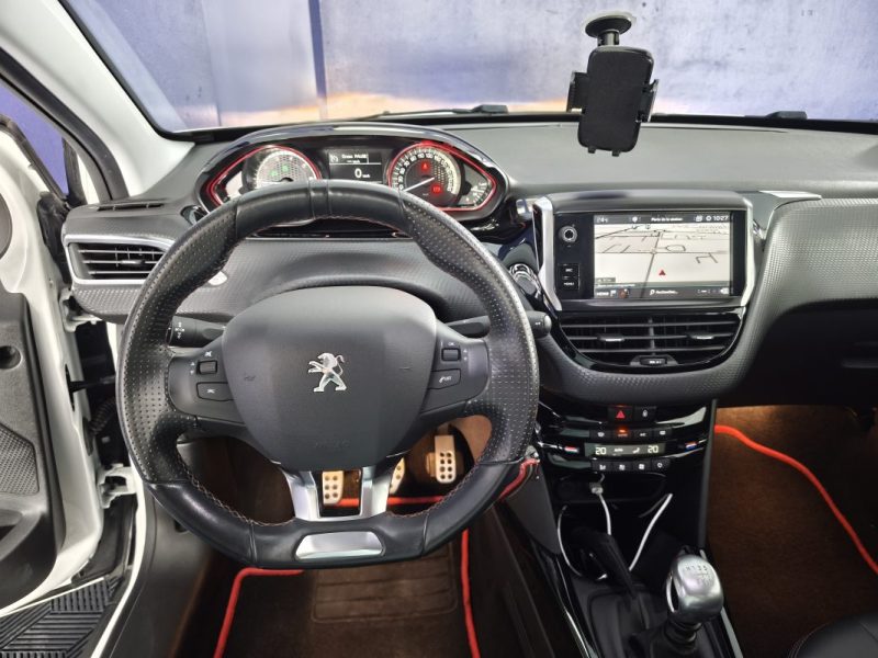 PEUGEOT 2008 1.2 PURETECH 130 Cv ENTRETIEN COMPLET - GPS - CAMERA DE RECUL - REGULATEUR DE VITESSE  2019