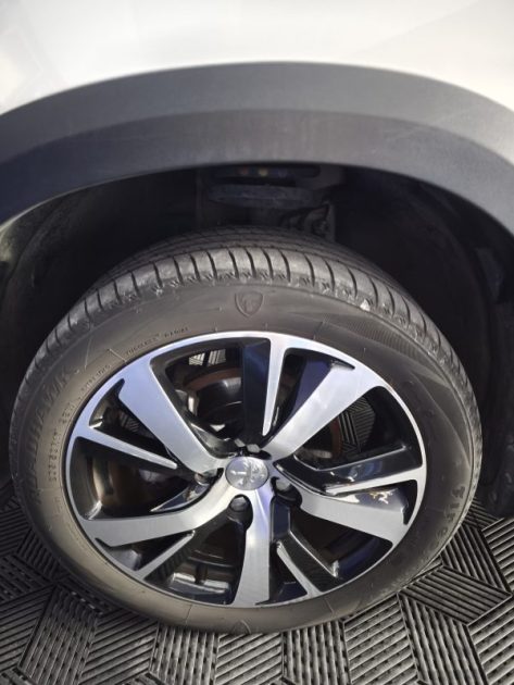 PEUGEOT 2008 1.2 PURETECH 130 Cv ENTRETIEN COMPLET - GPS - CAMERA DE RECUL - REGULATEUR DE VITESSE  2019