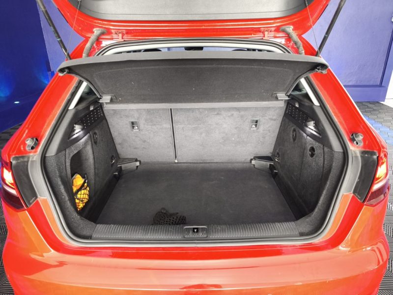 AUDI A3 SPORTBACK 1.6 115 Cv BUSINESS LINE CLIMATISATION - CAMERA DE RECUL - GPS - RÉGULATEUR DE VITESSE  2020