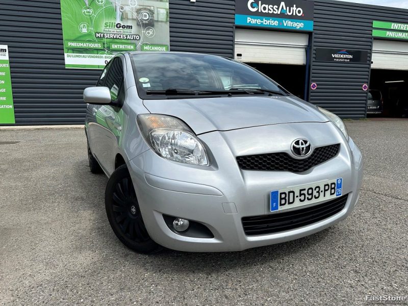 TOYOTA YARIS 2010