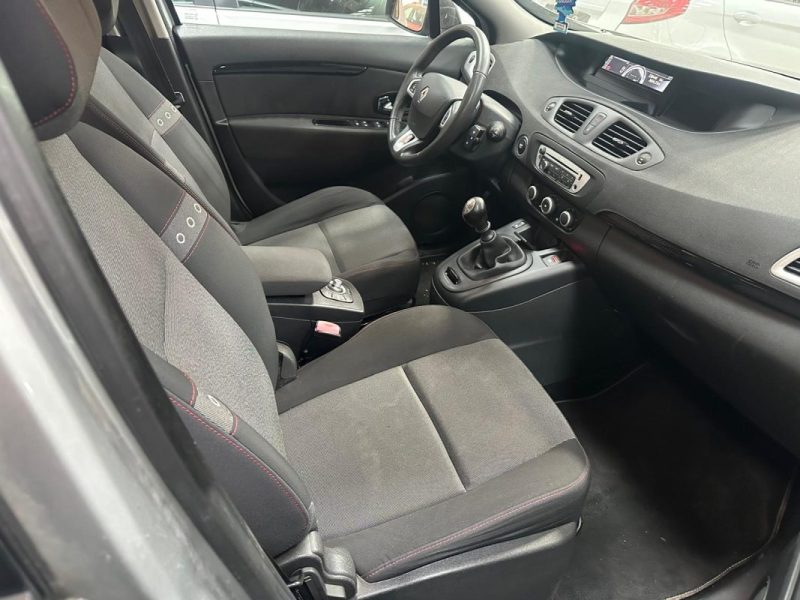 RENAULT MEGANE SCENIC 1.5 dCi 110ch energy Dynamique eco² 2012