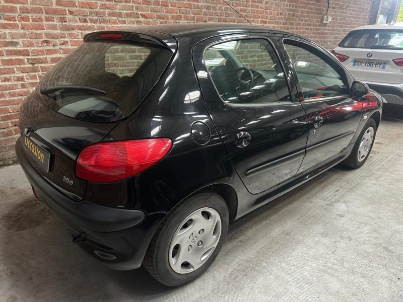 PEUGEOT 206 1.1 ESSENCE 60 CV  2003