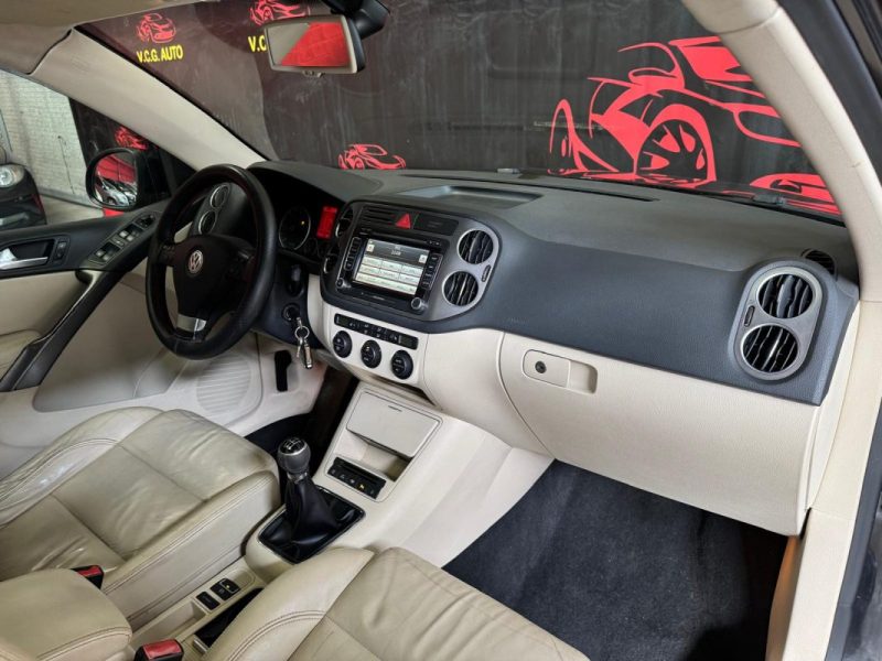 VOLKSWAGEN TIGUAN 2.0 TDI 140 4MOTION Carat 