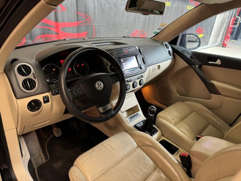 VOLKSWAGEN TIGUAN 2.0 TDI 140 4MOTION Carat 