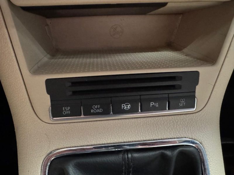 VOLKSWAGEN TIGUAN 2.0 TDI 140 4MOTION Carat 