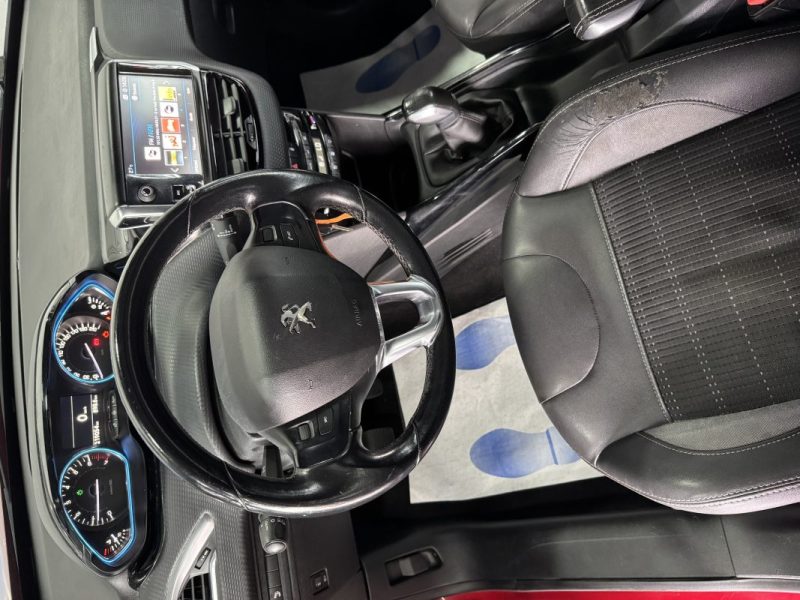 PEUGEOT 2008 1.2 PureTech 82ch Active 2018