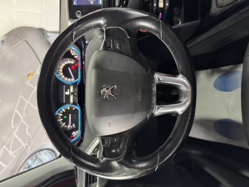 PEUGEOT 2008 1.2 PureTech 82ch Active 2018