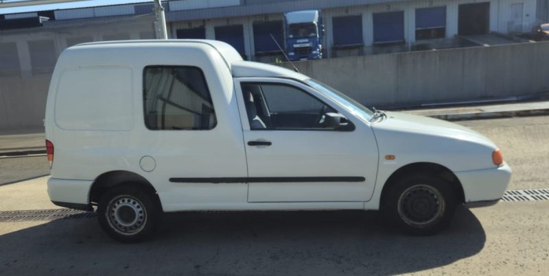 VOLKSWAGEN CADDY II 1.9 TDI 90 CV 2001