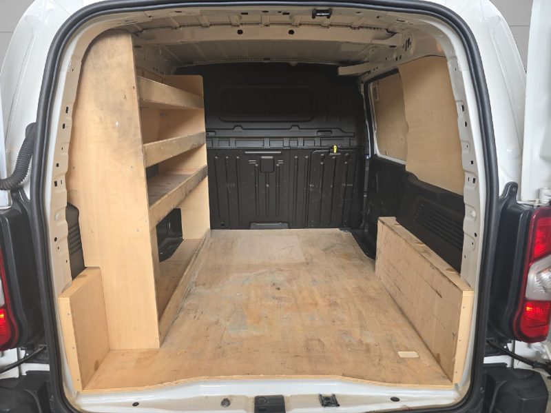 PEUGEOT PARTNER 2021