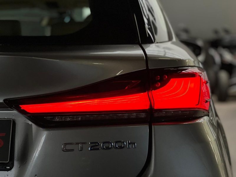 LEXUS CT 200H E-CVT Black Line 136CH