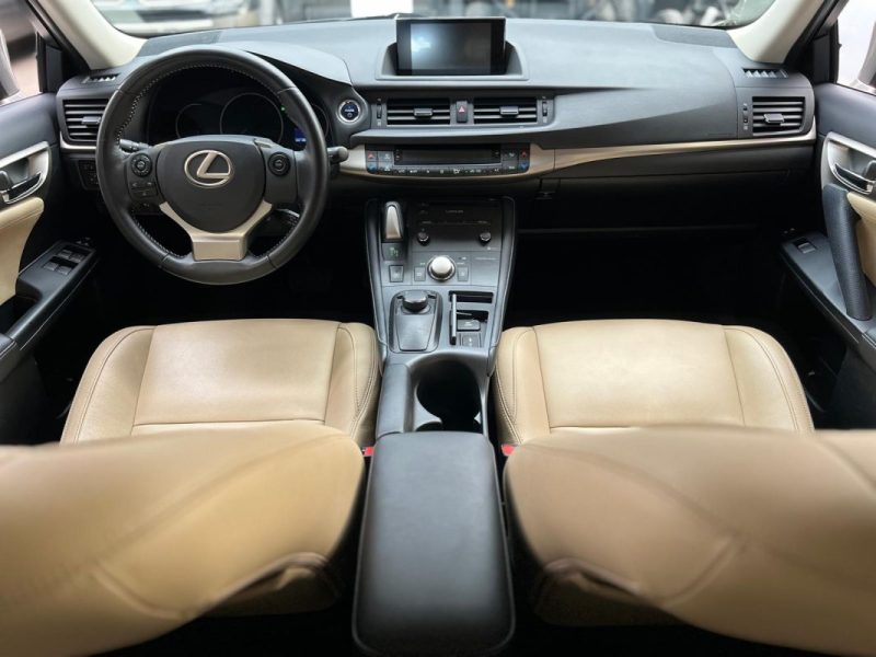 LEXUS CT 200H E-CVT Black Line 136CH