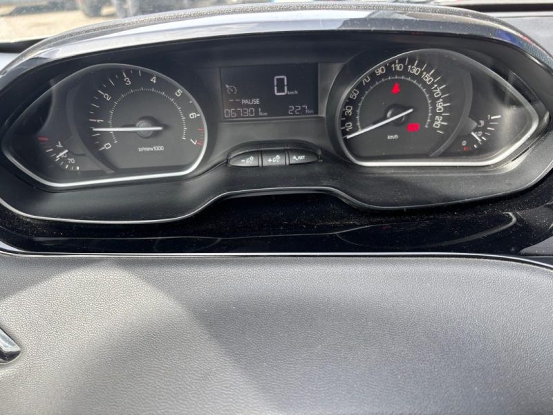 PEUGEOT 208 1.2 82cv URBAN SOUL