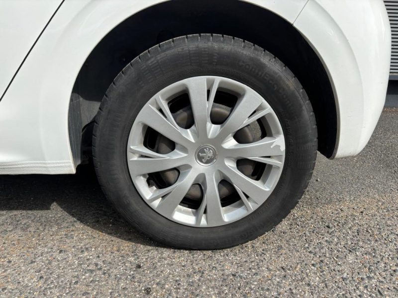 PEUGEOT 208 1.2 82cv URBAN SOUL
