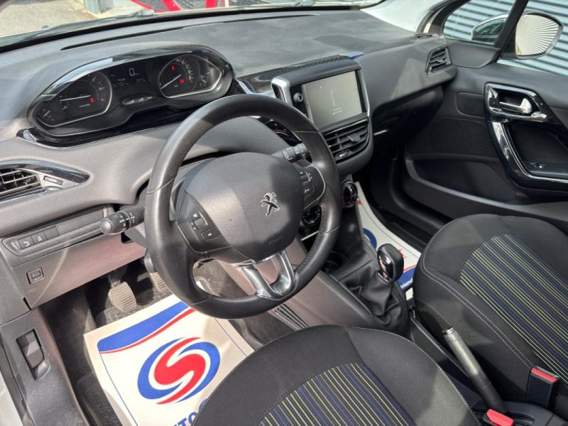 PEUGEOT 208 1.2 82cv URBAN SOUL