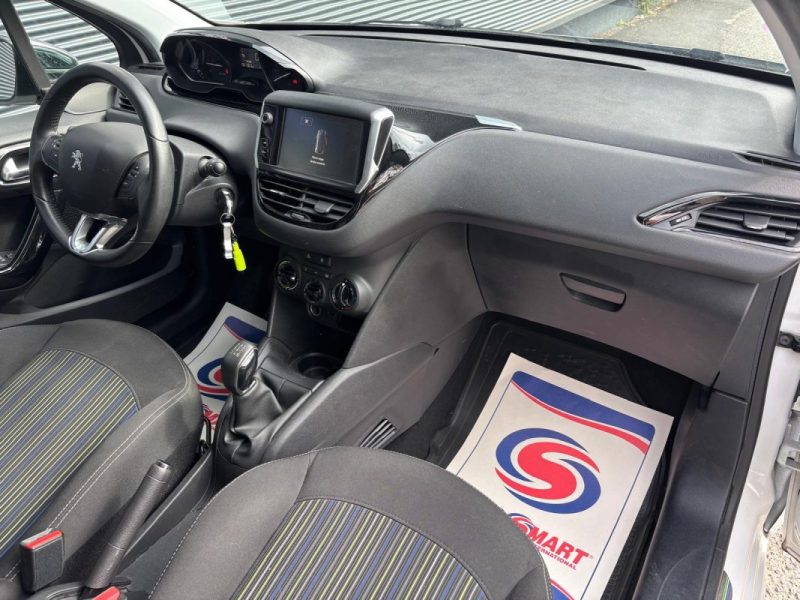 PEUGEOT 208 1.2 82cv URBAN SOUL