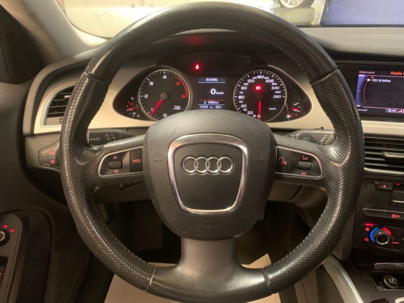 AUDI A4 2011