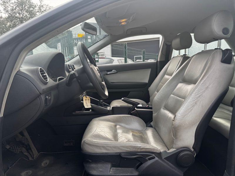 AUDI A3 1.6 AMBIANTE
