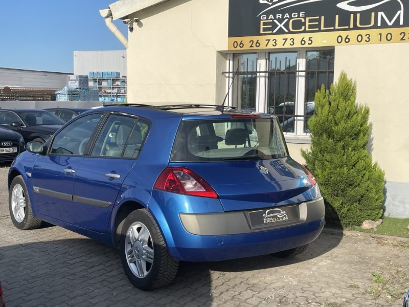 RENAULT MEGANE  2003