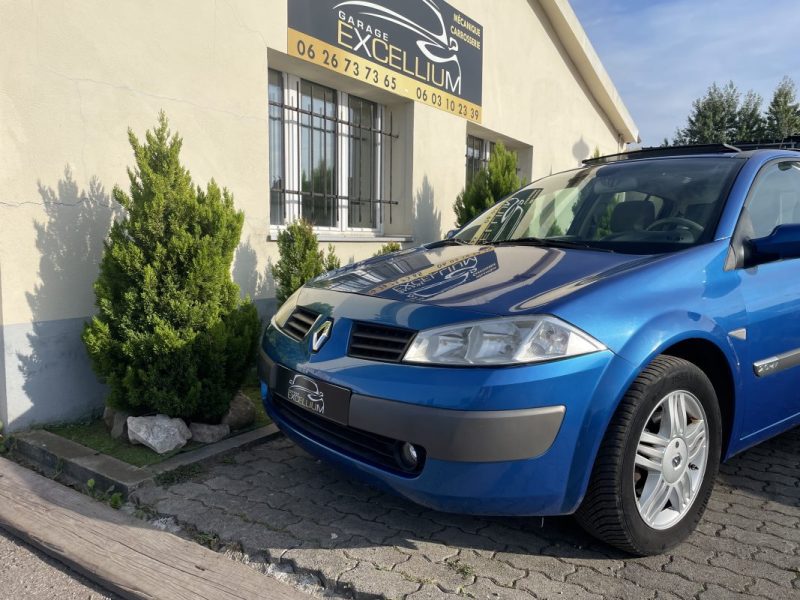 RENAULT MEGANE  2003