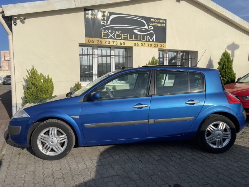 RENAULT MEGANE  2003