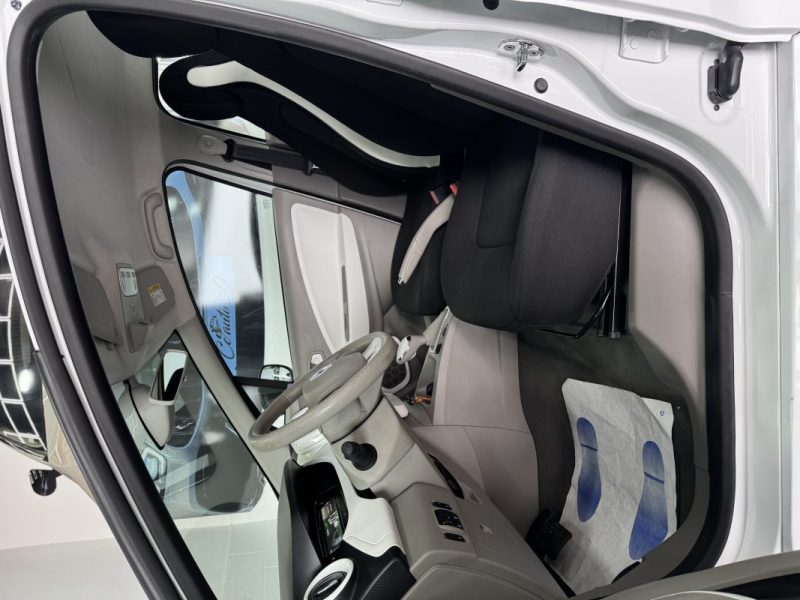 RENAULT ZOE 2018 City charge