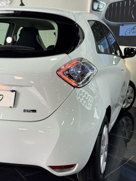 RENAULT ZOE 2018 City charge