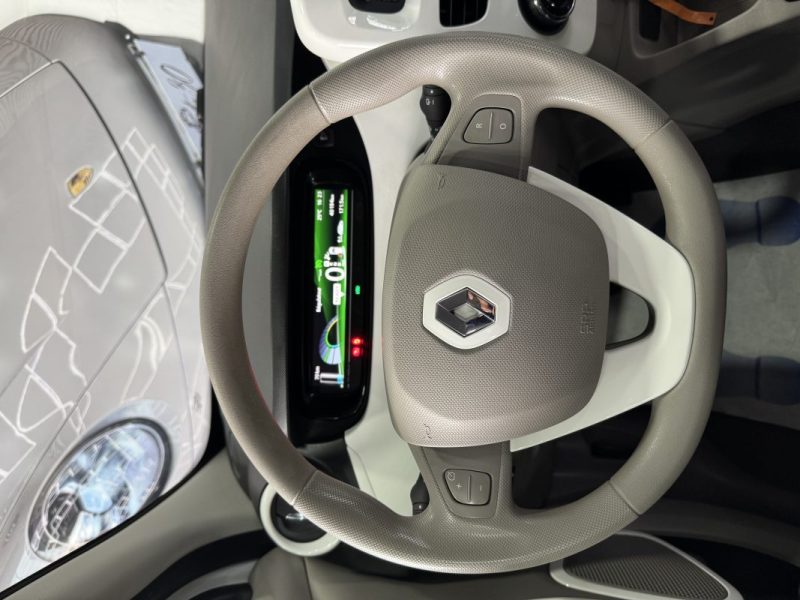 RENAULT ZOE 2018 City charge