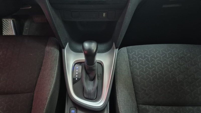 TOYOTA YARIS CROSS 2023