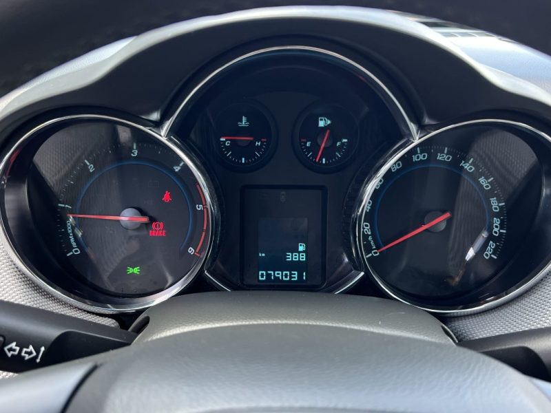 CHEVROLET CRUZE 2.0 VCDI 150 Cv PREMIERE MAIN / TOIT OUVRANT CRIT AIR 2 - GARANTIE 1 AN