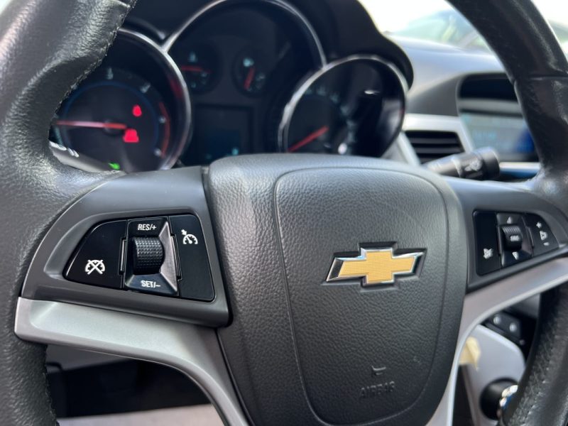 CHEVROLET CRUZE 2.0 VCDI 150 Cv PREMIERE MAIN / TOIT OUVRANT CRIT AIR 2 - GARANTIE 1 AN