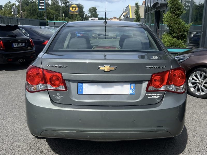 CHEVROLET CRUZE 2.0 VCDI 150 Cv PREMIERE MAIN / TOIT OUVRANT CRIT AIR 2 - GARANTIE 1 AN