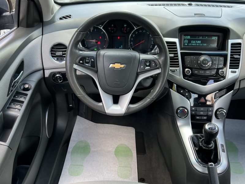 CHEVROLET CRUZE 2.0 VCDI 150 Cv PREMIERE MAIN / TOIT OUVRANT CRIT AIR 2 - GARANTIE 1 AN