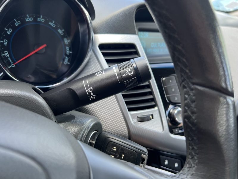 CHEVROLET CRUZE 2.0 VCDI 150 Cv PREMIERE MAIN / TOIT OUVRANT CRIT AIR 2 - GARANTIE 1 AN