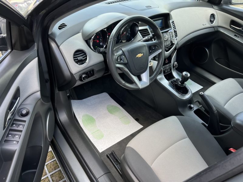 CHEVROLET CRUZE 2.0 VCDI 150 Cv PREMIERE MAIN / TOIT OUVRANT CRIT AIR 2 - GARANTIE 1 AN
