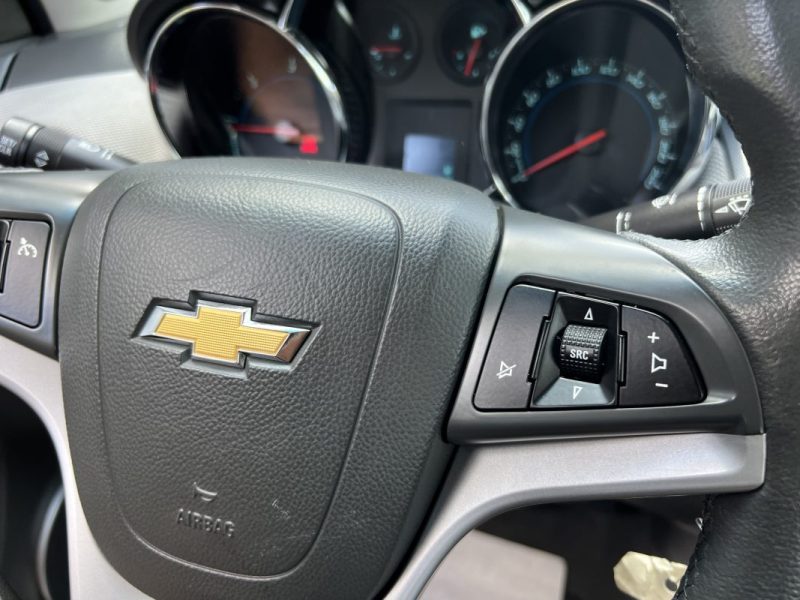 CHEVROLET CRUZE 2.0 VCDI 150 Cv PREMIERE MAIN / TOIT OUVRANT CRIT AIR 2 - GARANTIE 1 AN