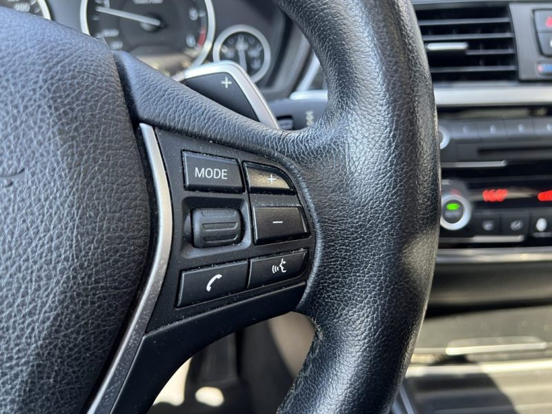 BMW. SERIE 4 420D / SUIVI BMW / INTÉRIEUR CUIR / SIÈGES ÉLECTRIQUES /  TOIT OUVRANT / GRAND ÉCRAN