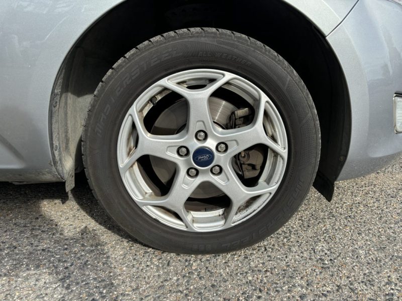 FORD MONDEO Hatchback 1.8 TDCi 125cv - DISTRIBUTION OK 