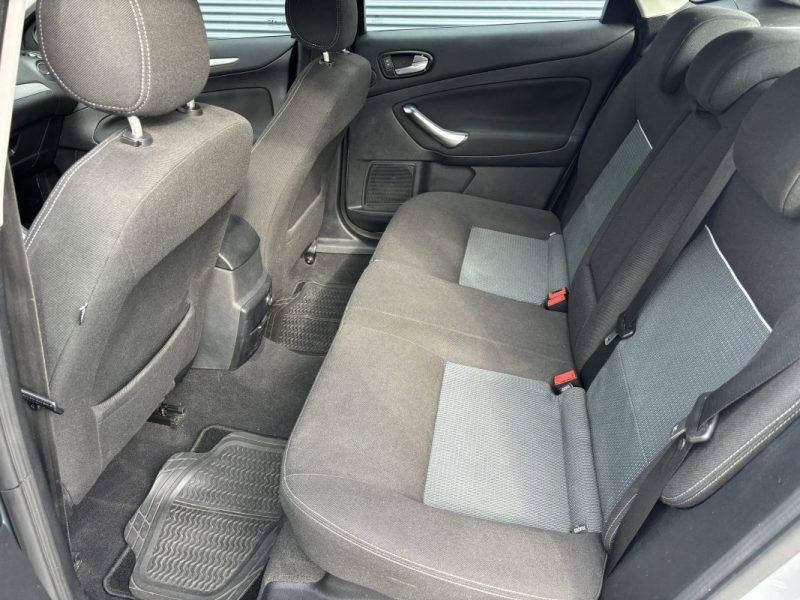 FORD MONDEO Hatchback 1.8 TDCi 125cv - DISTRIBUTION OK 