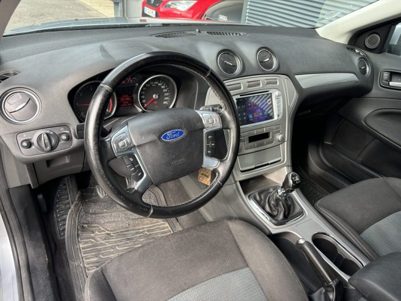 FORD MONDEO Hatchback 1.8 TDCi 125cv - DISTRIBUTION OK 