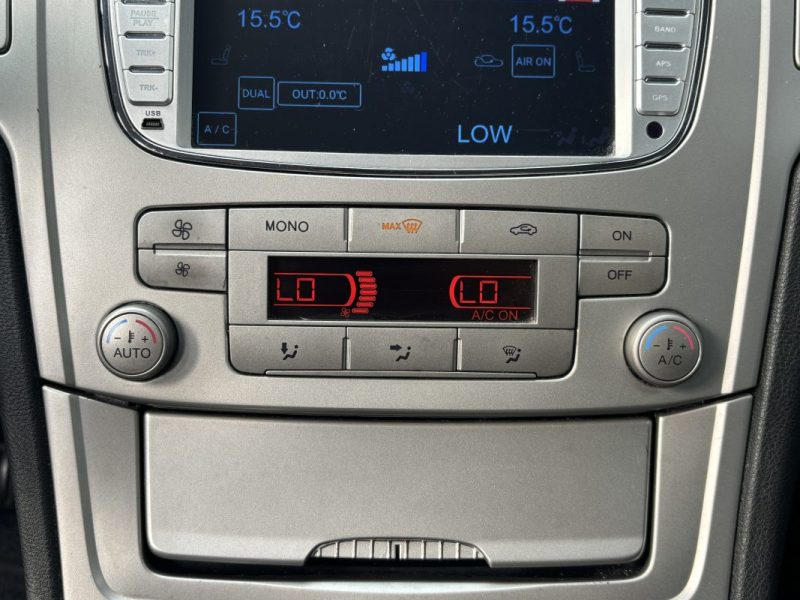 FORD MONDEO Hatchback 1.8 TDCi 125cv - DISTRIBUTION OK 