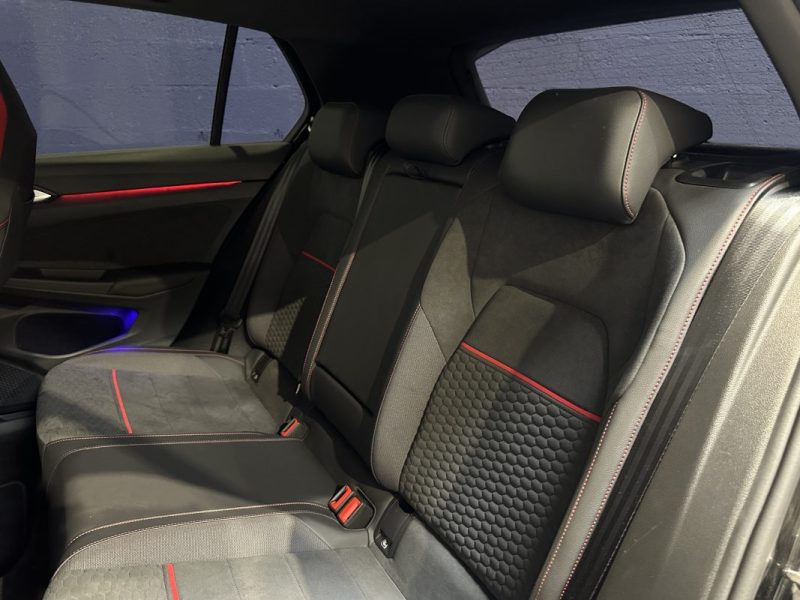 VOLKSWAGEN  GOLF  8 GTI Clubsport 2.0 TSI 300ch - Toit Ouvrant
