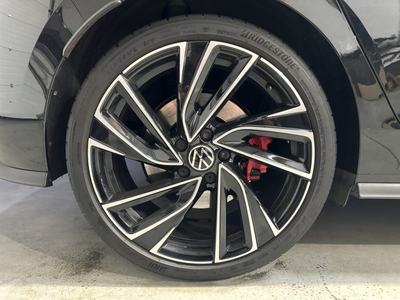 VOLKSWAGEN  GOLF  8 GTI Clubsport 2.0 TSI 300ch - Toit Ouvrant