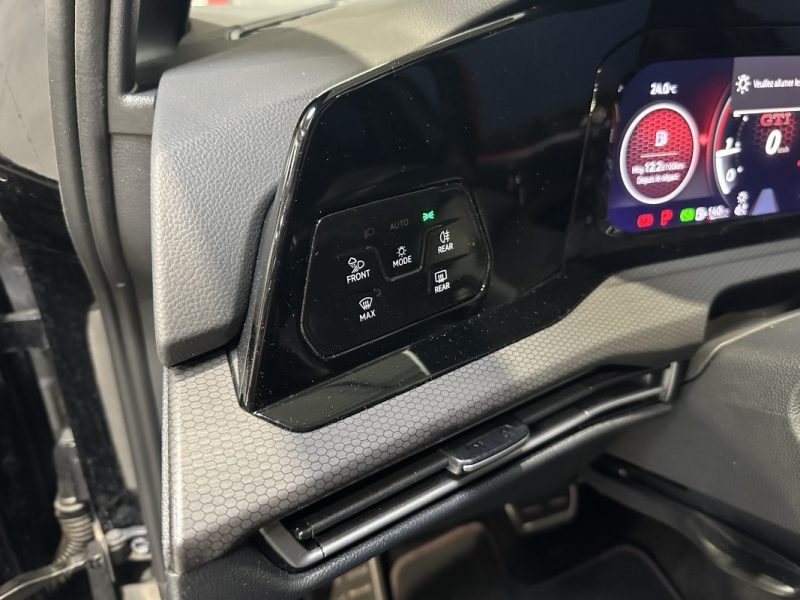 VOLKSWAGEN  GOLF  8 GTI Clubsport 2.0 TSI 300ch - Toit Ouvrant