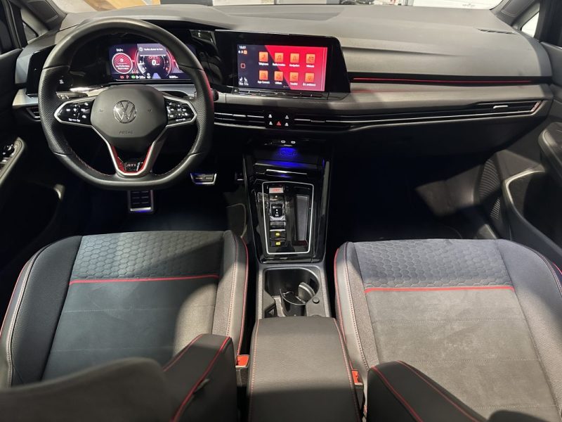 VOLKSWAGEN  GOLF  8 GTI Clubsport 2.0 TSI 300ch - Toit Ouvrant