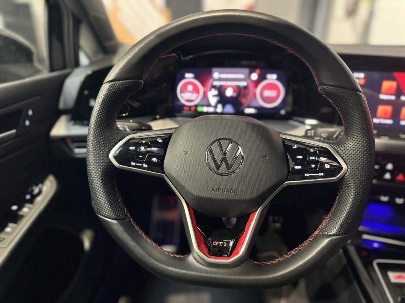 VOLKSWAGEN  GOLF  8 GTI Clubsport 2.0 TSI 300ch - Toit Ouvrant