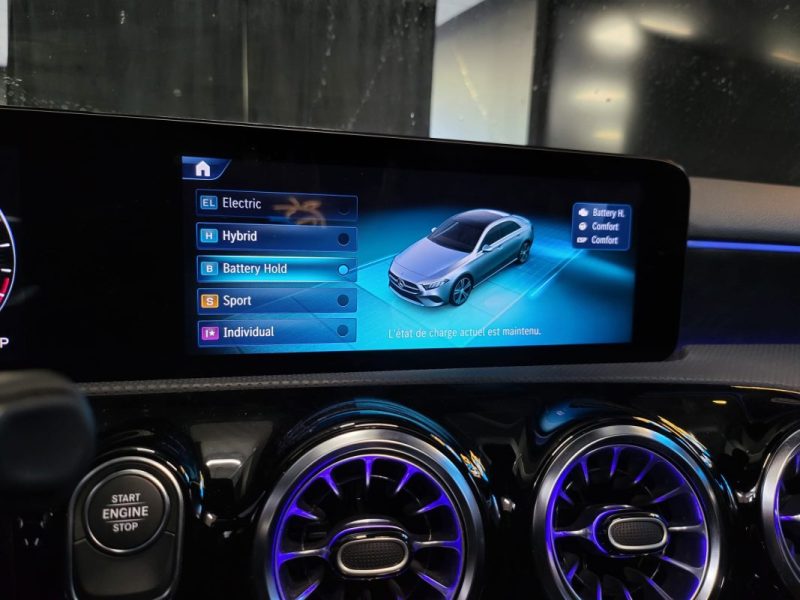 MERCEDES CLASSE A 250 e 218cv AMG LINE / TOIT OUVRANT / BURMESTER / SIEGES ELECTRIQUES A MEMOIRE / A