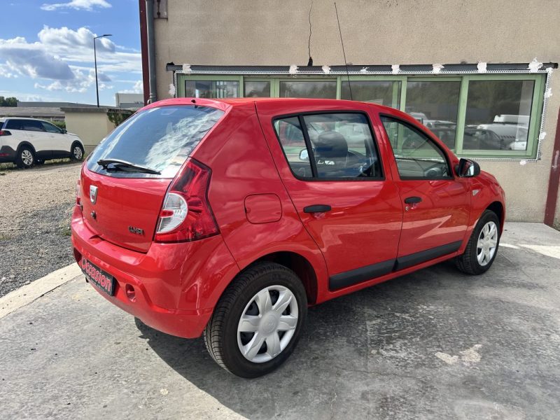 DACIA SANDERO 2009