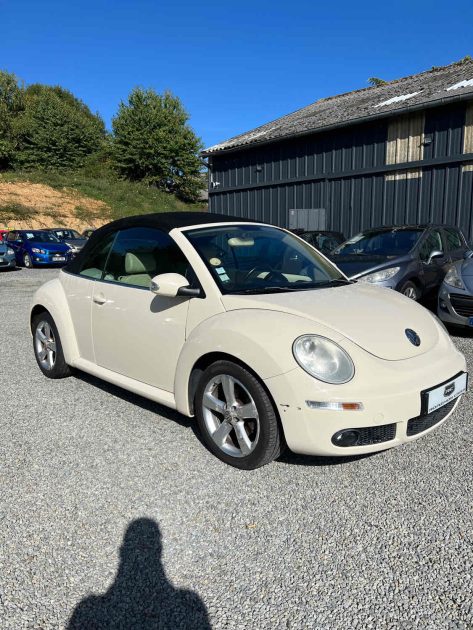 VOLKSWAGEN NEW BEETLE 2006
